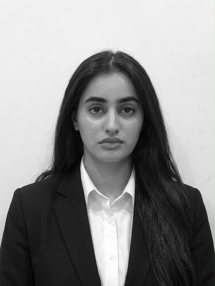 An international legal team with UK and U.S. legal backgrounds, providing strategic immigration solutions for professionals, students, entrepreneurs, and families.